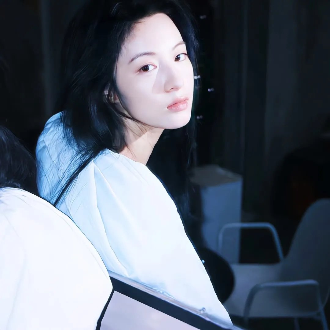 他夏天住在楼下